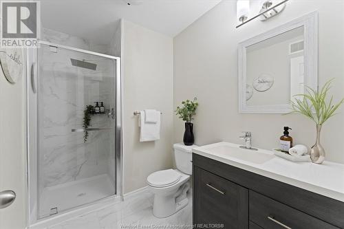 11819 Boulder Crescent, Windsor, ON - Indoor Photo Showing Bathroom