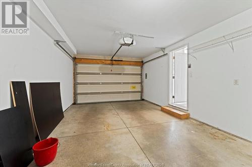 11819 Boulder Crescent, Windsor, ON - Indoor Photo Showing Garage