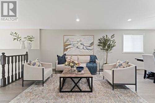 11819 Boulder Crescent, Windsor, ON - Indoor Photo Showing Living Room