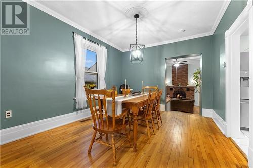 143 Harry Street, Renfrew, ON - Indoor Photo Showing Dining Room