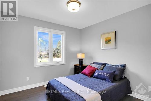 4251 Nixon Drive, Ottawa, ON - Indoor Photo Showing Bedroom