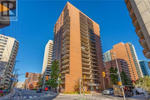 475 Laurier Avenue W Unit#702, Ottawa, ON - Outdoor With Balcony With Facade