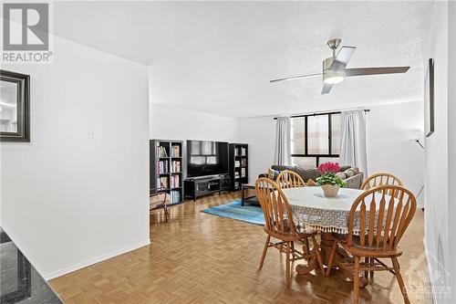 475 Laurier Avenue W Unit#702, Ottawa, ON - Indoor Photo Showing Dining Room