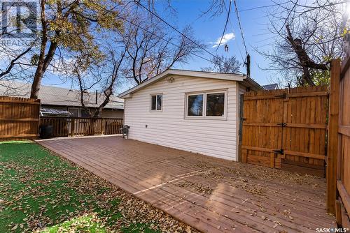 932 Hochelaga Street W, Moose Jaw, SK - Outdoor With Exterior