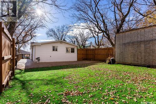 932 Hochelaga Street W, Moose Jaw, SK - Outdoor