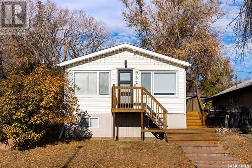 932 Hochelaga Street W, Moose Jaw, SK - Outdoor