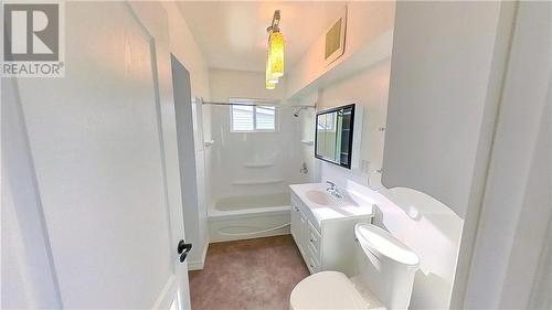 336 Marlborough Street, Cornwall, ON - Indoor Photo Showing Bathroom