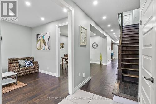 812 Jackpine Way, London, ON - Indoor Photo Showing Other Room