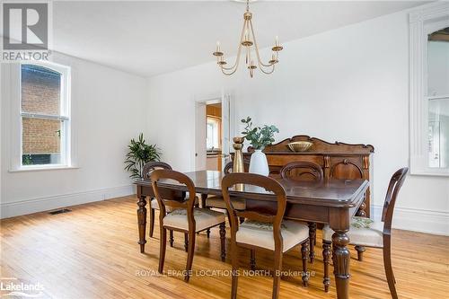 62 Bruce Street S, Blue Mountains, ON - Indoor Photo Showing Dining Room