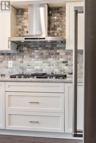 144 Sailors Landing, Clarington (Bowmanville), ON - Indoor Photo Showing Kitchen