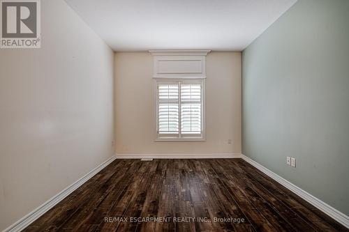 19 Tallforest Trail, Hamilton, ON - Indoor Photo Showing Other Room