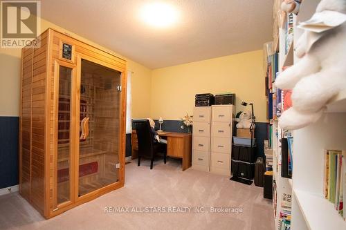 393 Elmwood Court, Oshawa (Samac), ON - Indoor Photo Showing Other Room