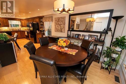 393 Elmwood Court, Oshawa (Samac), ON - Indoor Photo Showing Dining Room