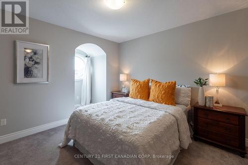 2263 Callingham Drive, London, ON - Indoor Photo Showing Bedroom