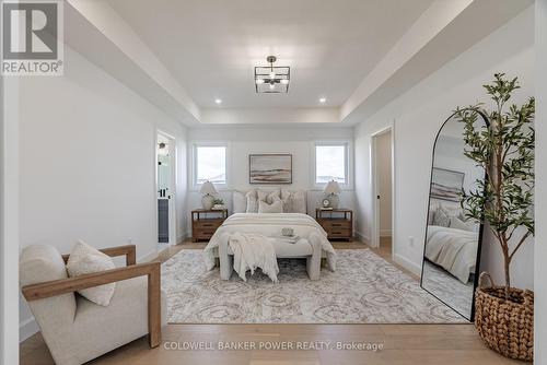 2692 Heardcreek Trail, London, ON - Indoor Photo Showing Bedroom