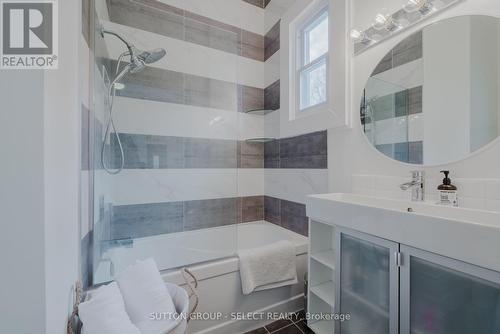 918 Wellington Street, London, ON - Indoor Photo Showing Bathroom