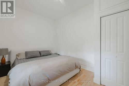 918 Wellington Street, London, ON - Indoor Photo Showing Bedroom