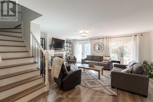 20 Keith Crescent, Bluewater (Bayfield), ON - Indoor Photo Showing Living Room