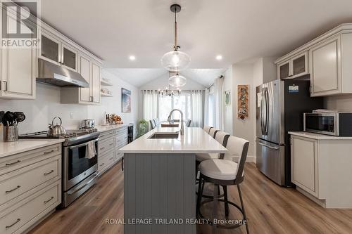 20 Keith Crescent, Bluewater (Bayfield), ON - Indoor Photo Showing Kitchen With Stainless Steel Kitchen With Upgraded Kitchen