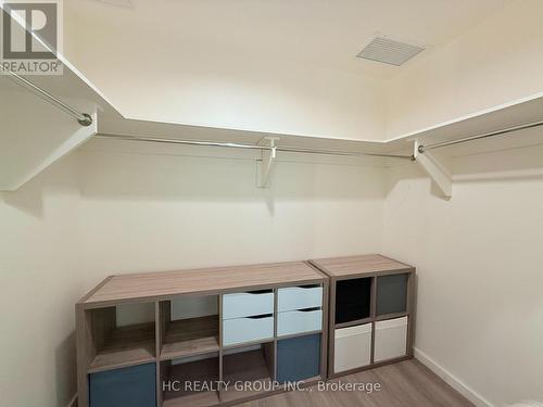 2407 - 180 University Avenue, Toronto, ON - Indoor With Storage