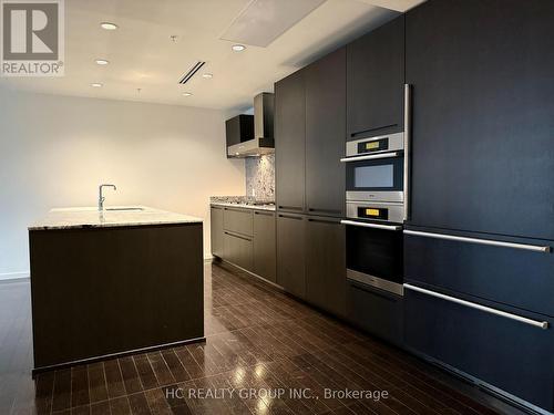 2407 - 180 University Avenue, Toronto, ON - Indoor Photo Showing Kitchen