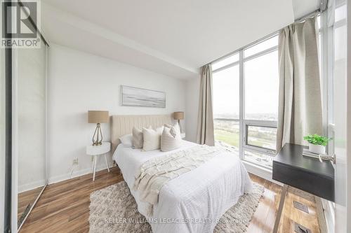 2711 - 600 Fleet Street, Toronto, ON - Indoor Photo Showing Bedroom