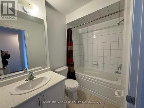 18 Roy Grove Way, Markham, ON - Indoor Photo Showing Bathroom