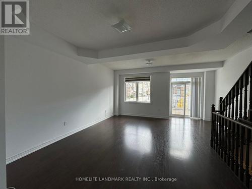 18 Roy Grove Way, Markham, ON - Indoor Photo Showing Other Room