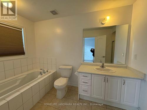 18 Roy Grove Way, Markham, ON - Indoor Photo Showing Bathroom