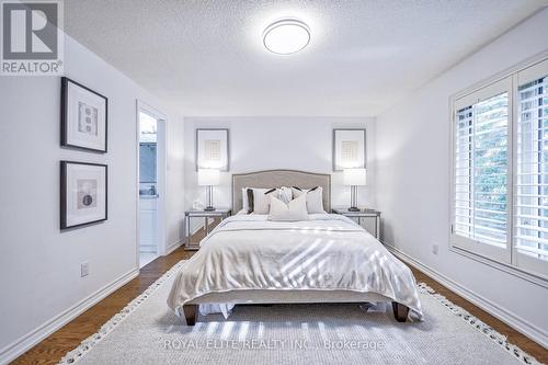 92 Breckonwood Crescent, Markham, ON - Indoor Photo Showing Bedroom