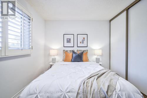 92 Breckonwood Crescent, Markham, ON - Indoor Photo Showing Bedroom