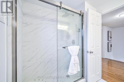 92 Breckonwood Crescent, Markham, ON - Indoor Photo Showing Bathroom