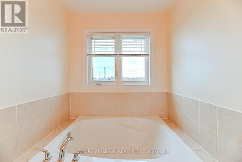 109 Diana Drive, Orillia, ON - Indoor Photo Showing Bathroom