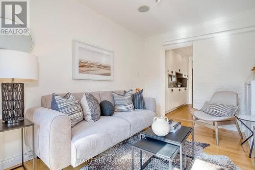 45 Galley Avenue, Toronto, ON - Indoor Photo Showing Living Room