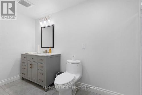 5 Classic Drive, Brampton, ON - Indoor Photo Showing Bathroom