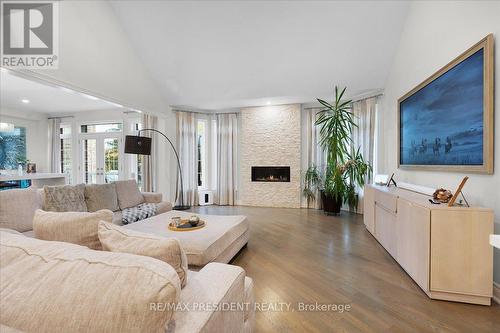 5 Classic Drive, Brampton, ON - Indoor Photo Showing Living Room With Fireplace