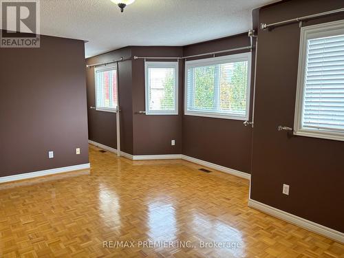 325 Vellore Avenue, Vaughan, ON - Indoor Photo Showing Other Room