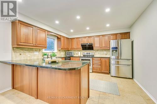 435 March Crescent, Oakville, ON - Indoor Photo Showing Kitchen With Stainless Steel Kitchen