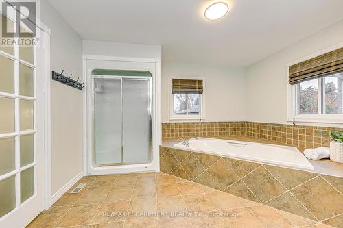 435 March Crescent, Oakville, ON - Indoor Photo Showing Bathroom