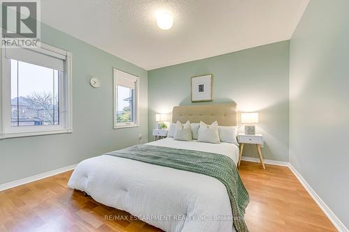 435 March Crescent, Oakville, ON - Indoor Photo Showing Bedroom