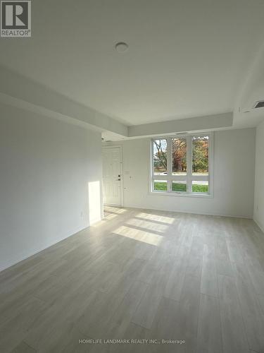 #2 - 4015 Hickory Drive, Mississauga, ON - Indoor Photo Showing Other Room