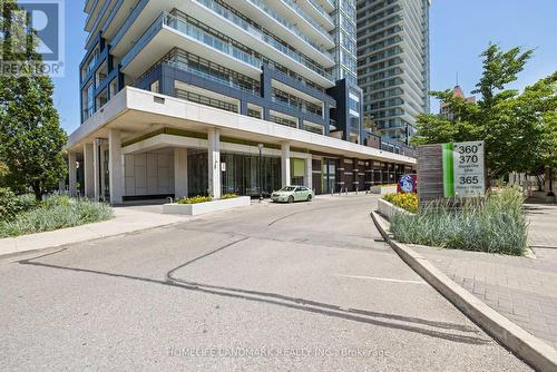 809 - 360 Square One Drive, Mississauga, ON - Outdoor