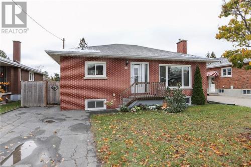 881 Robinson Drive, Sudbury, ON - Outdoor