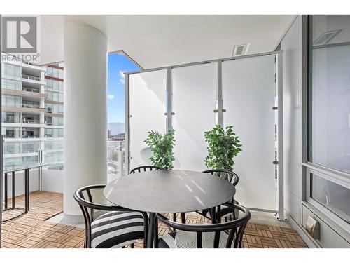 1181 Sunset Drive Unit# 802, Kelowna, BC - Indoor Photo Showing Dining Room