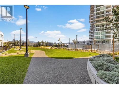 1181 Sunset Drive Unit# 802, Kelowna, BC - Outdoor