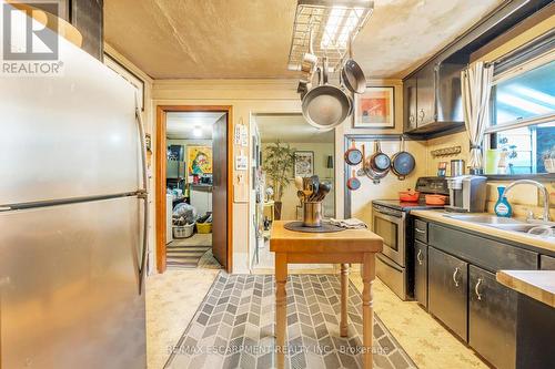 336 Margaret Avenue, Hamilton, ON - Indoor Photo Showing Kitchen