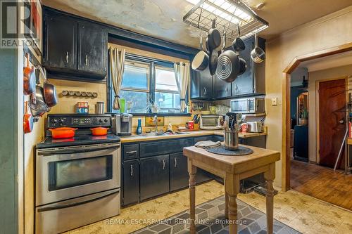 336 Margaret Avenue, Hamilton, ON - Indoor Photo Showing Kitchen