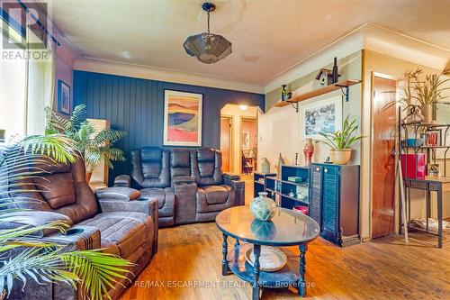 336 Margaret Avenue, Hamilton, ON - Indoor Photo Showing Living Room