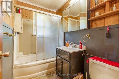 336 Margaret Avenue, Hamilton, ON - Indoor Photo Showing Bathroom