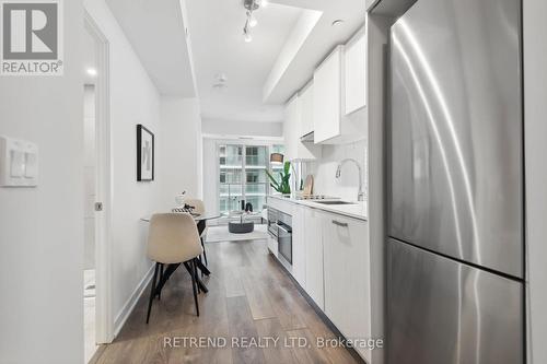 2215 - 195 Redpath Avenue, Toronto, ON - Indoor Photo Showing Kitchen